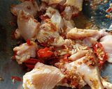 Foto langkah ke 1 dari resep Semur Ayam Kentang Pedas.