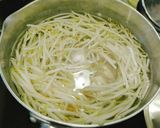 Foto langkah ke 2 dari resep Salad Asparagus dan Tauge citarasa kepiting.
