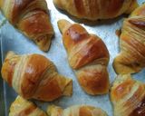 Foto langkah ke 12 dari resep Croissant isi sosis ---no korsvet---.