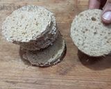 A picture of step 4 of Bread pocket bonda.