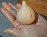 Foto langkah ke 4 dari resep Bakpao Buah Persik.