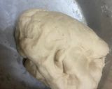 A picture of step 2 of Aloo paratha.