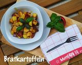 Foto langkah ke 5 dari resep Bratkartoffeln Versi Vegan - Kentang Goreng Jerman Tanpa Bacon.