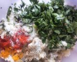 A picture of step 1 of Spinach Paratha.