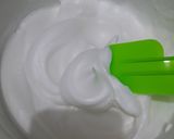 Foto langkah ke 3 dari resep Ogura Cake Tepung Ketan Hitam.