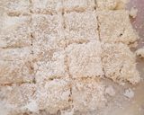 खोबरा चिक्की (khobra chikki recipe in marathi) रेसिपी स्टेप 3 फोटो 