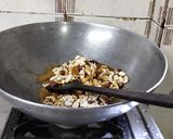 गुळाची चिक्की (gudachi chiki recipe in marathi) रेसिपी स्टेप 2 फोटो