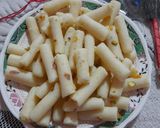 A picture of step 5 of Kaju Roll.