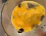 A picture of step 2 of Black truffle tamagoyaki.