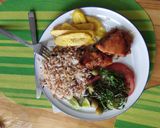 Foto del paso 3 de la receta: Pollo a la BBQ acompañado con ensalada de hojas batata