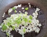 Foto del paso 3 de la receta: Emperador en salsa de aceitunas