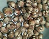 Foto langkah ke 1 dari resep Kerang Dara Nyemek.