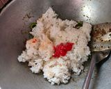 Foto langkah ke 4 dari resep Bekal Nasi Goreng Merah.