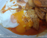 Foto del paso 7 de la receta: Huevos fritos camperos con patatas "aliento de dragón"🌶️🌶️🌶️🌶️