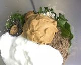 A picture of step 2 of Spinach Smoothie Bowl.