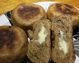 Foto del paso 4 de la receta: Pancitos integrales rellenos de queso en sartén