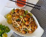 Foto langkah ke 4 dari resep Kwetiau Goreng Kecap Asin.