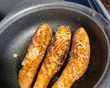 Foto langkah ke 3 dari resep Grilled Salmon saus lemon butter.