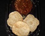 A picture of step 7 of Chole bhature.