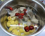 花旗蔘栗子排骨湯(簡單料理)的食譜步驟4照片