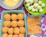Foto langkah ke 4 dari resep Bola-bola kentang isi telor puyuh atau keju.