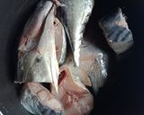 Foto langkah ke 1 dari resep Ikan Tongkol Bumbu Bali.