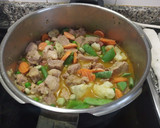 Foto del paso 5 de la receta: Menestra con carne de pavo, cerdo o ternera en Olla a Presión