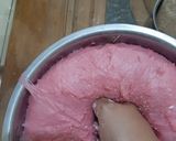 Foto langkah ke 4 dari resep Donat Pinky Kulit Buah Naga.