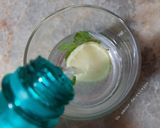 Une image de l'étape 2 de Eau pétillante aromatisée 🍹.