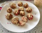 A picture of step 2 of Cheesecake Keto Balls.