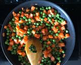 A picture of step 1 of Couscous with Chicken.