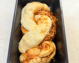 Foto langkah ke 8 dari resep 619. Roti Kepang Keju Bolognese.