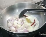 A picture of step 3 of Paneer butter masala.