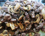Foto del paso 6 de la receta: Puntas Solomillo ternera con champiñones en salsa carrilleras