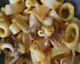 Gambar langkah 2 resipi Sotong Kicap Manis.