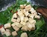 Foto langkah ke 3 dari resep Tumis Bayam Tahu.