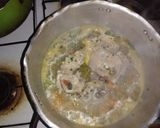 Foto del paso 4 de la receta: Guisito de coditos con trozado de pollo (bien argentino)
