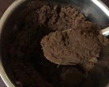 A picture of step 2 of Oreo biscuit Cake.