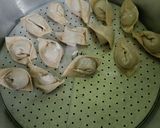 Foto langkah ke 6 dari resep Pangsit dan Kumis Naga untuk Cemilan Ramadhan (stok frozen food).