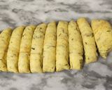 A picture of step 6 of Masaledar aloo puri.