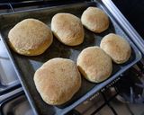 Une image de l'étape 10 de Petits pains à la semoule au four 🌾.