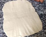 Foto del paso 3 de la receta: Medialunas de manteca caseras