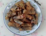 Foto langkah ke 3 dari resep Lumpia Isi Coklat dan Keju.