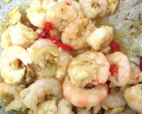 Foto langkah ke 3 dari resep Udang Saus Tomat.