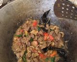 Foto langkah ke 3 dari resep Tumis pedas manis ati ampela.
