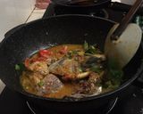 Foto langkah ke 7 dari resep Rahang tuna woku belanga.