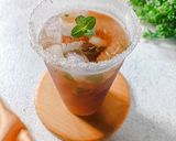 Foto langkah ke 7 dari resep Spiced Honey Pear Tea.