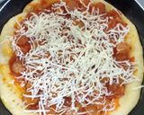Foto langkah ke 6 dari resep Pizza Teflon Sederhana.