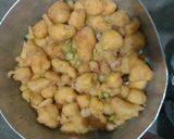 A picture of step 2 of Dahi bhaley chaat.