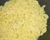 A picture of step 1 of Masala Macaroni.